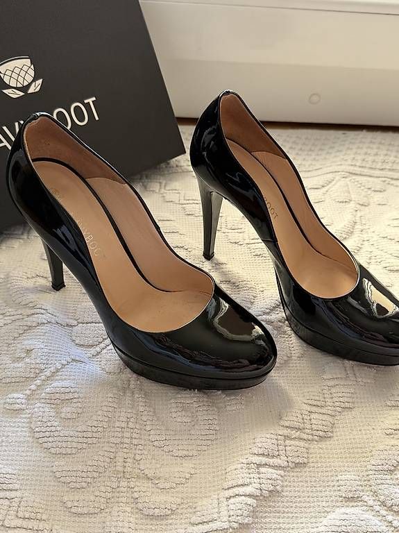 Scarpe da donna: Navyboot Lackheels – Usato da Rütihof venduto da Groner2014 1