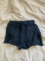 2 Hosen aus Naturmaterial guter Zustand, musselin
