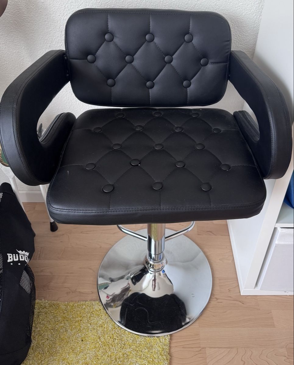 Sgabelli: 2 schwarze Barhocker – Usato da Bülach venduto da sab_2h6y 2