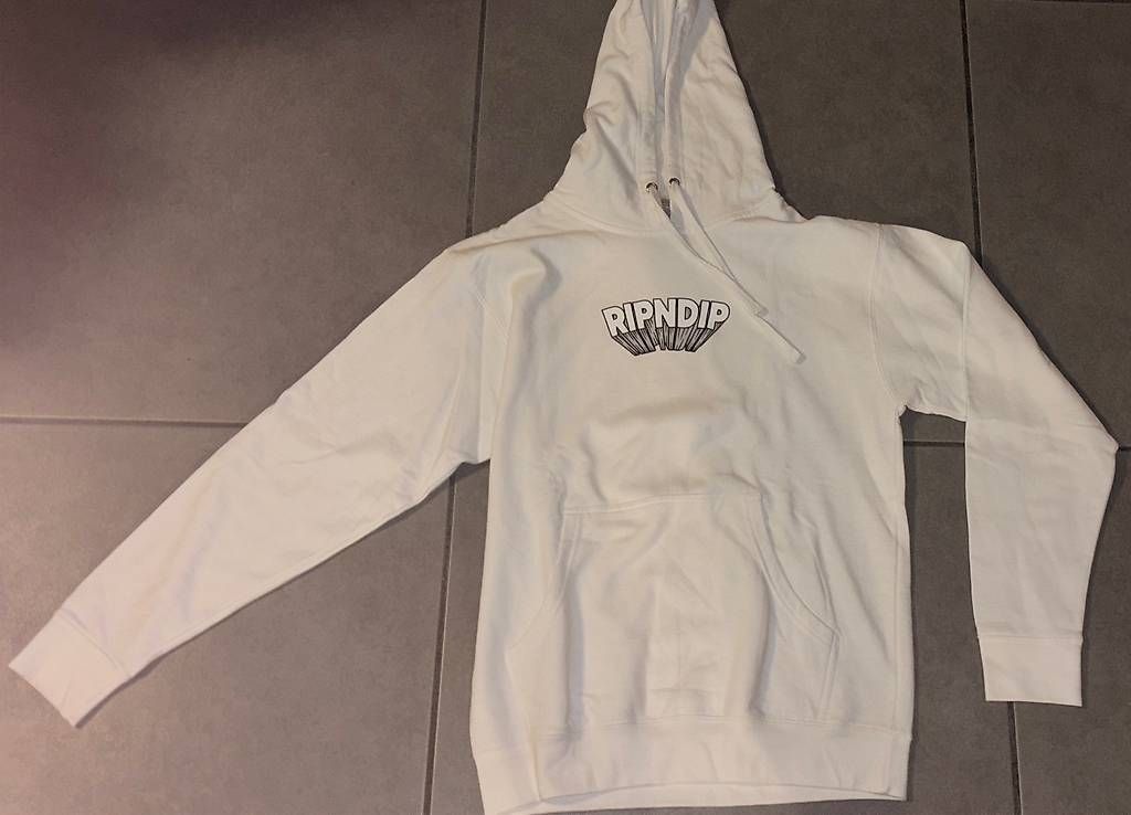 Maglioni & Felpe: Sweet à capuche RIPNDIP taille M – Usato da Confignon venduto da meg_qb7b