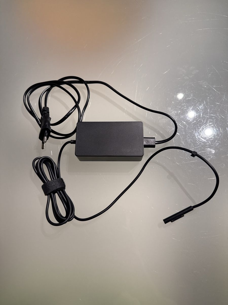 Microsoft Ladegerät: Logilink Surface charger – Defekt aus Cadenazzo von nick995
