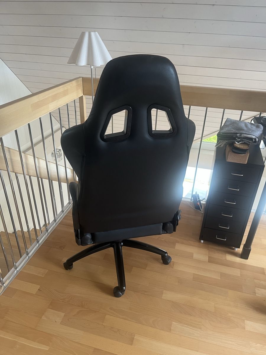 Sedie: Black office/gaming chair – Usato da Wallisellen venduto da gil_7qms 3