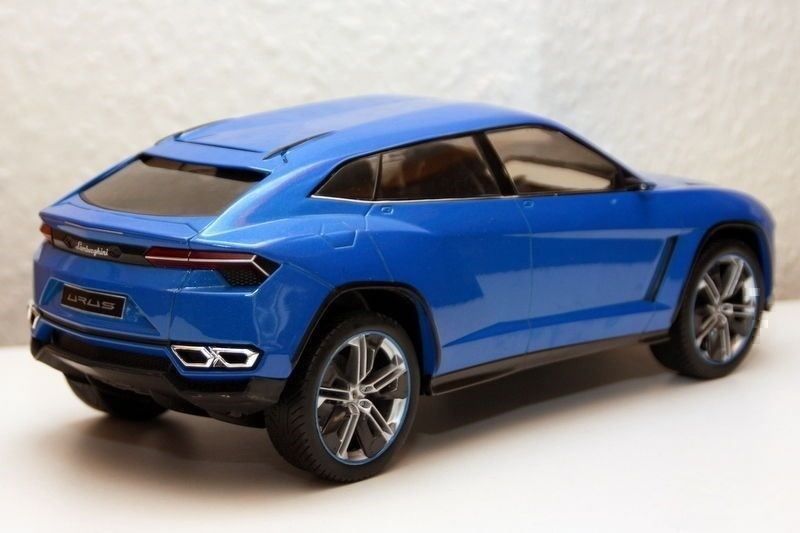 Lamborghini Modellini d'auto: Lamborghini Urus Concept Car 2012 Auto China Peking dunkel – Nuovo e nell'imballaggio originale da Gerlafingen venduto da espero88 2