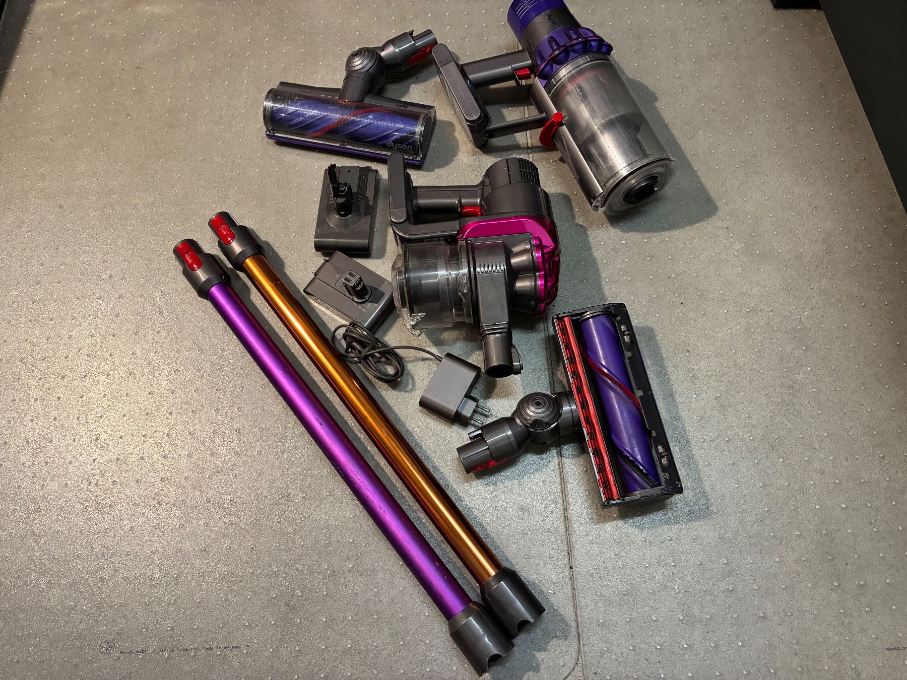 Dyson Staubsauger & Zubehör: Dyson teile – Gebraucht aus Hendschiken von zkos 1