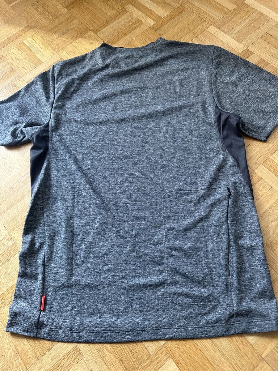 T-shirt: Protective P-Shade, Hr Bikeshort, anthrazit, M – Nuovo e nell'imballaggio originale da Neuchatel venduto da feta_ze 1