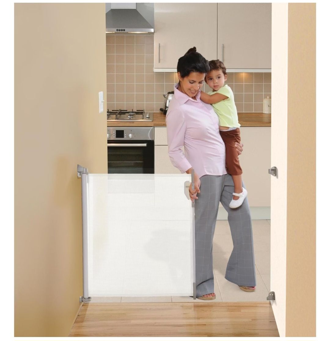 Schutz & Schoner: Barrière de sécurité rétractable 0-140cm  – Gebraucht aus Châtel-St-Denis von Konami 1