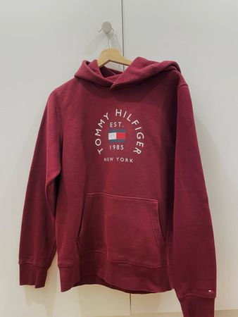 TOMMY HILFIGER BURGUNDY HOODIE
