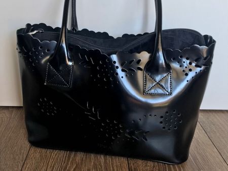 Furla sac en cuir dentelé en état neuf