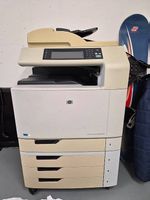 HP Color LaserJet CE655A Drucker mit neuen Farbpatronen!