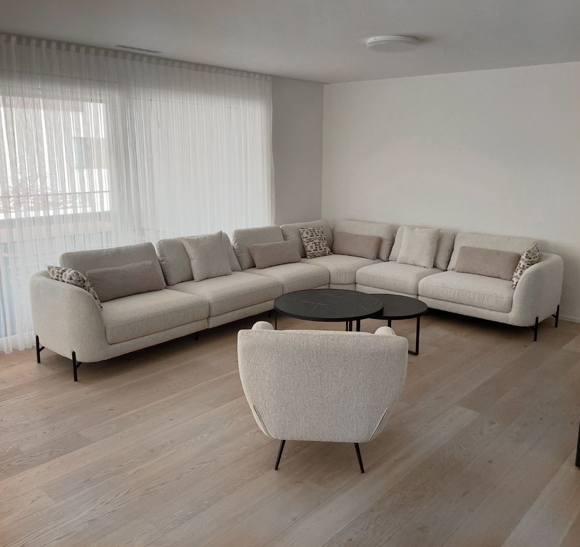 Divani: Neue moderne Ecksofa mit Sessel beige Stoff – Nuovo (secondo la descrizione) da Schwarzenbach SG venduto da eva_28pl