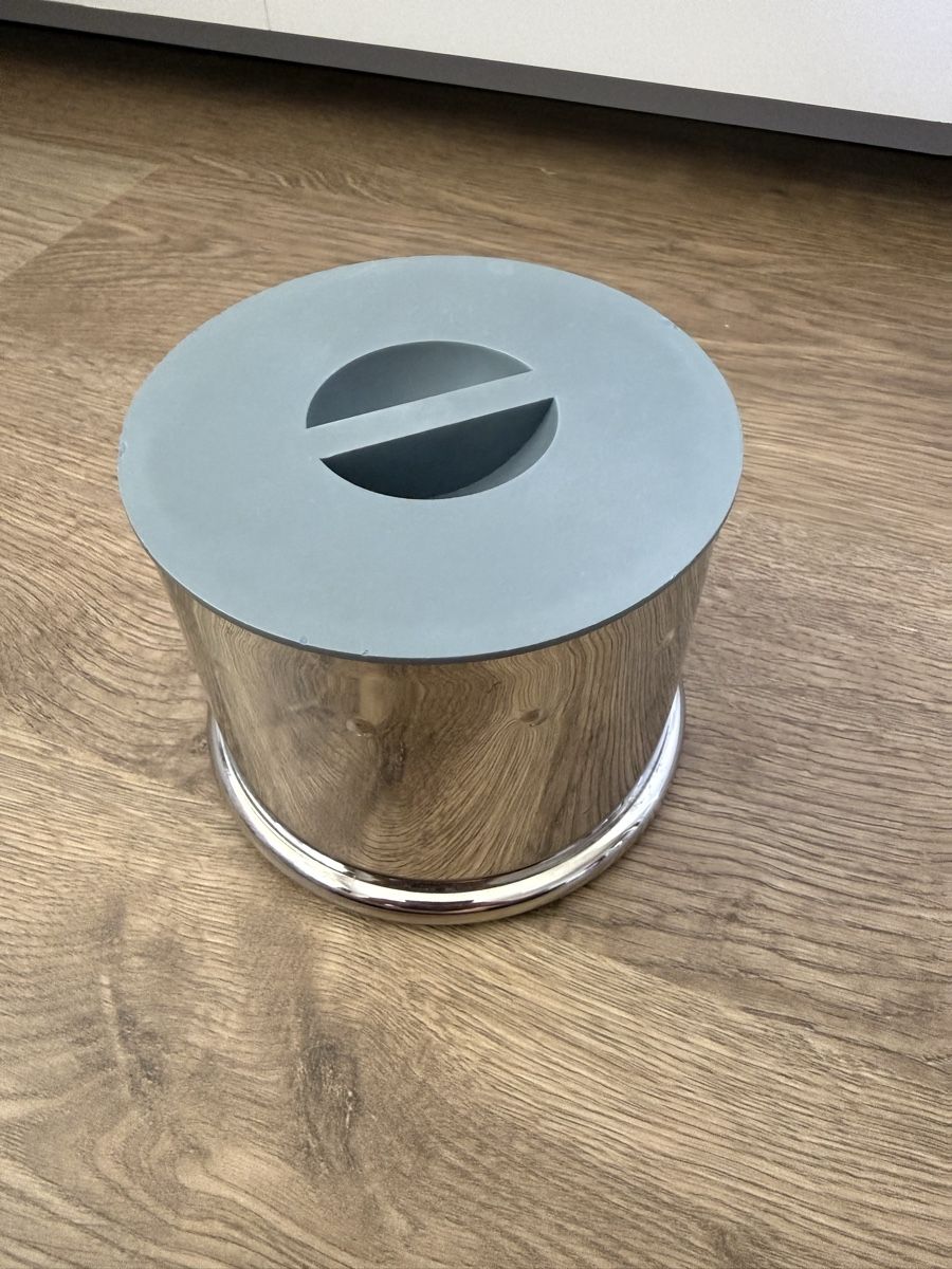 Altro in Decorazioni & Accessori: Boîte Alessi avec couvercle – Usato da Kloten venduto da Mumiiin