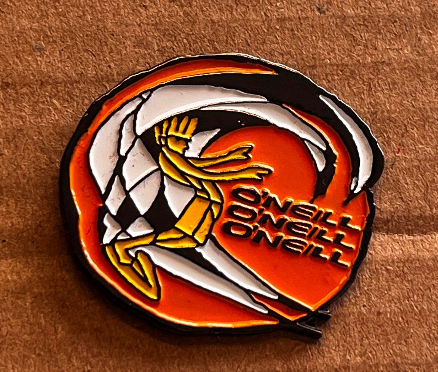 Swiss Placchette & Badge: Pin O'Neill – Usato da Obernau venduto da Wgnom
