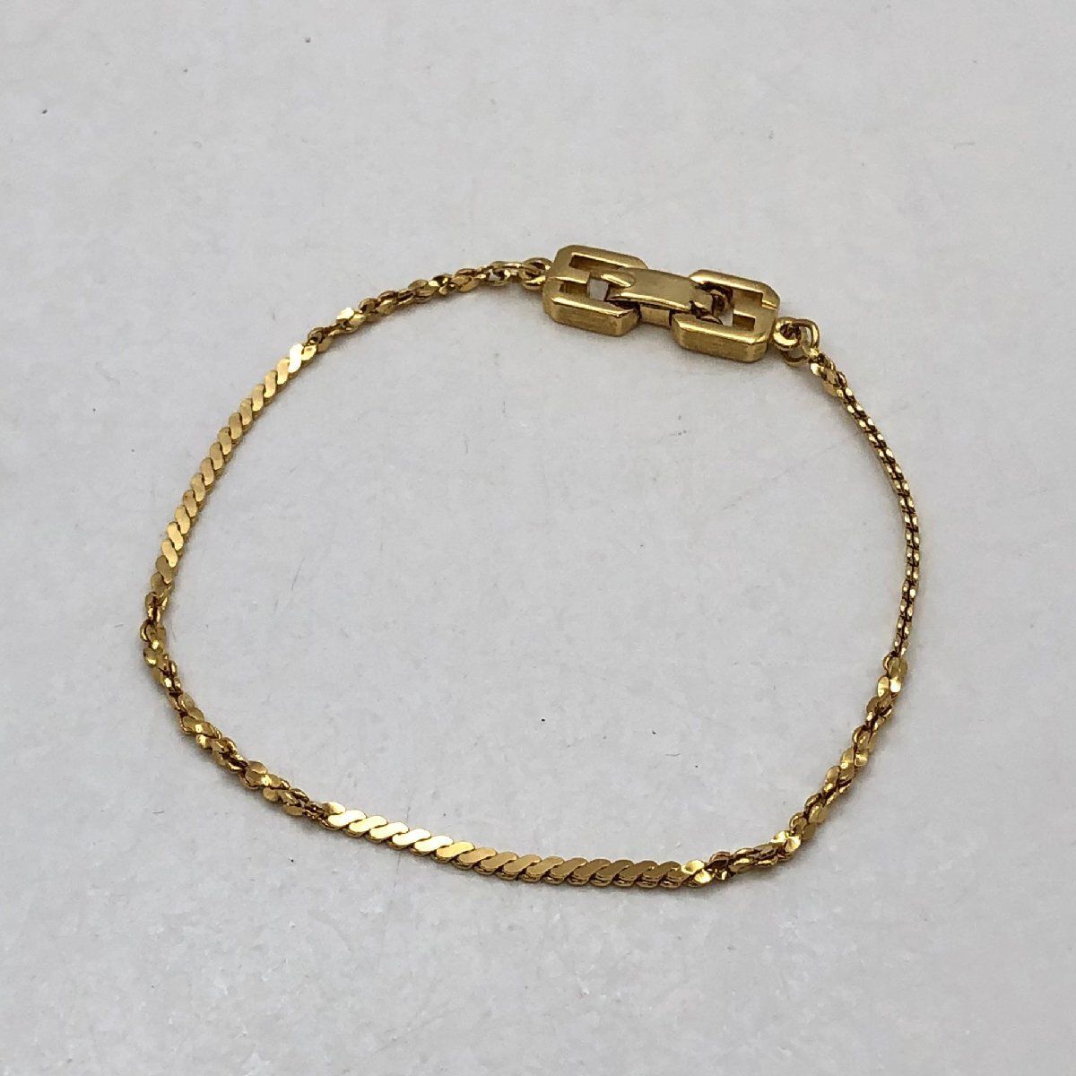 Givenchy Bracciali & Braccialetti: Givenchy Armband GP Vintage Paris NY – Usato da Winterthur venduto da Dejv 2