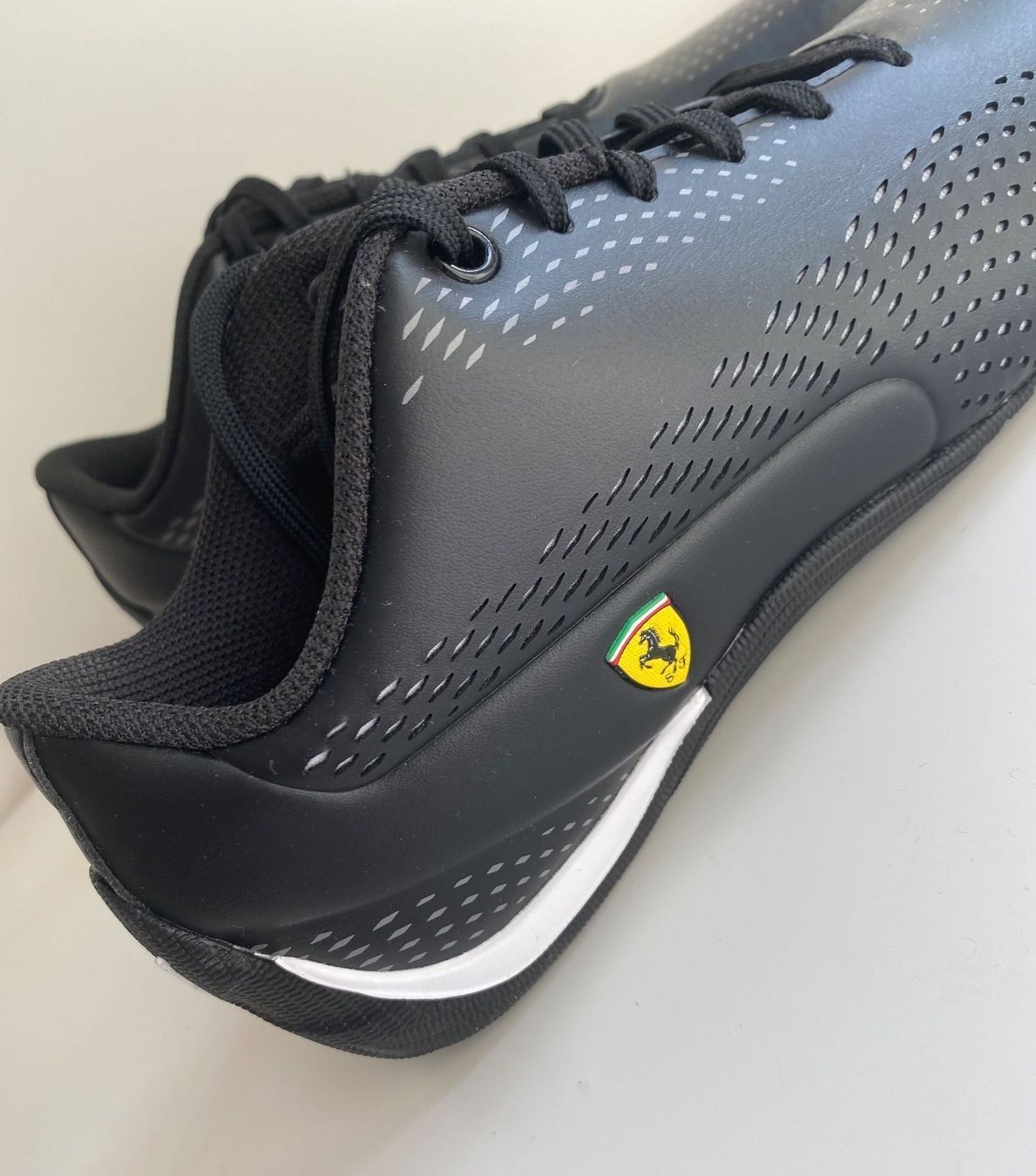 Puma Scarpe per ragazzi: Ferrari Drift Cat 5 Ultra II Sneaker, 39 – Nuovo e nell'imballaggio originale da Luzern venduto da falena01 4