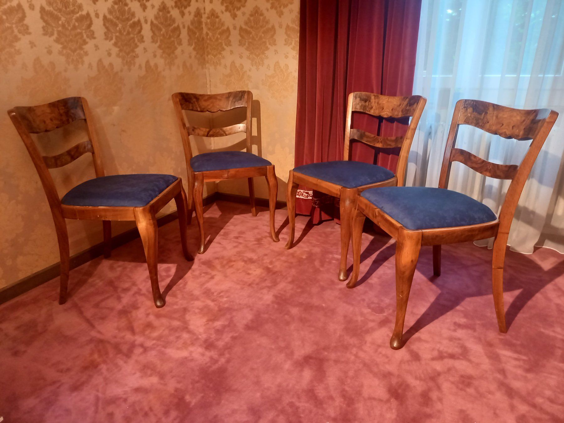 Sedie: Lot de 4 chaises en loupe – Usato da Ponts-de-Martel venduto da Henri-Louis