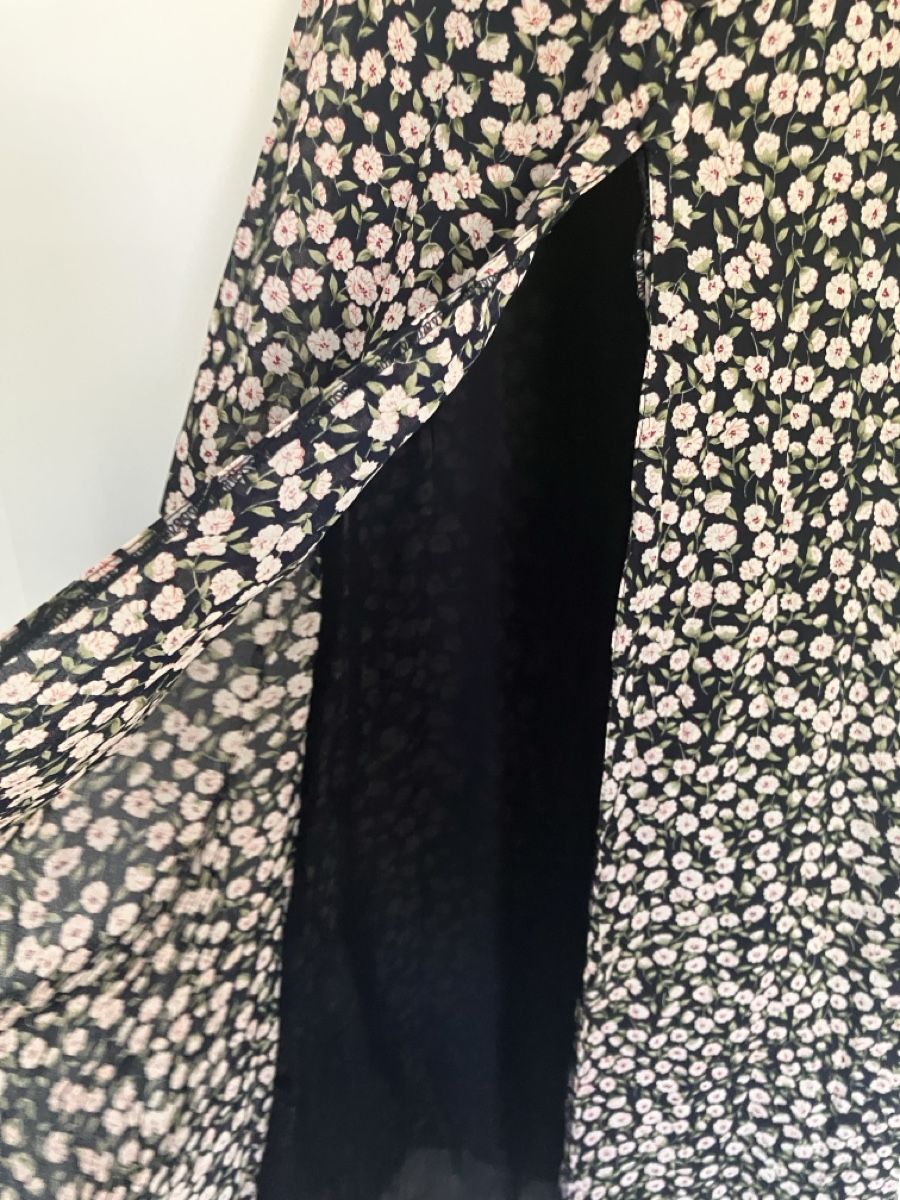 Kleider: Vintage Maxikleid Blumenmuster Grösse M  – Gebraucht aus Olten von uhluh 1