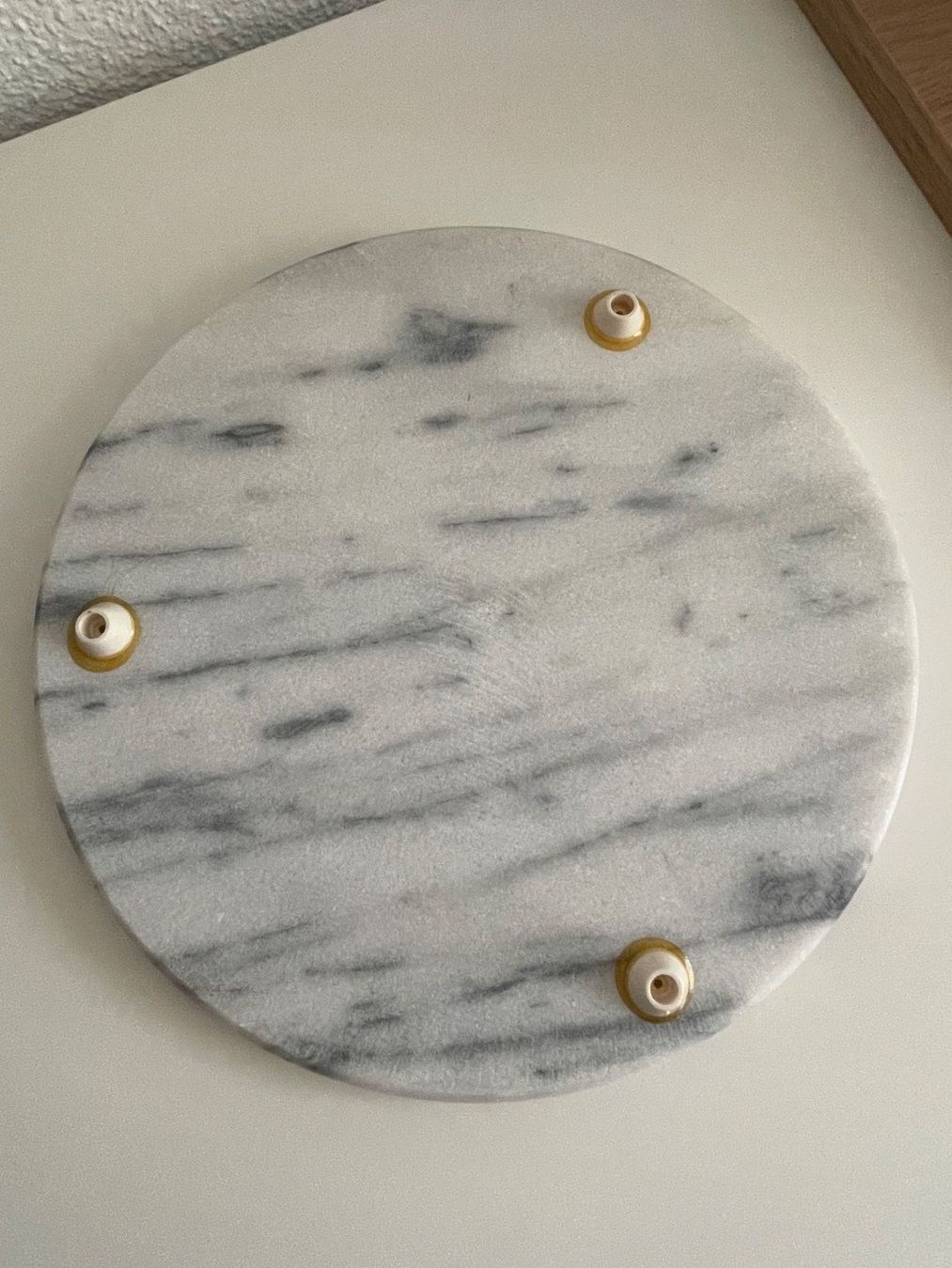 Servierplatten: Runde Marmor Platte/Teller für Käse , Häppchen – Gebraucht aus Winkel von Kade50 1