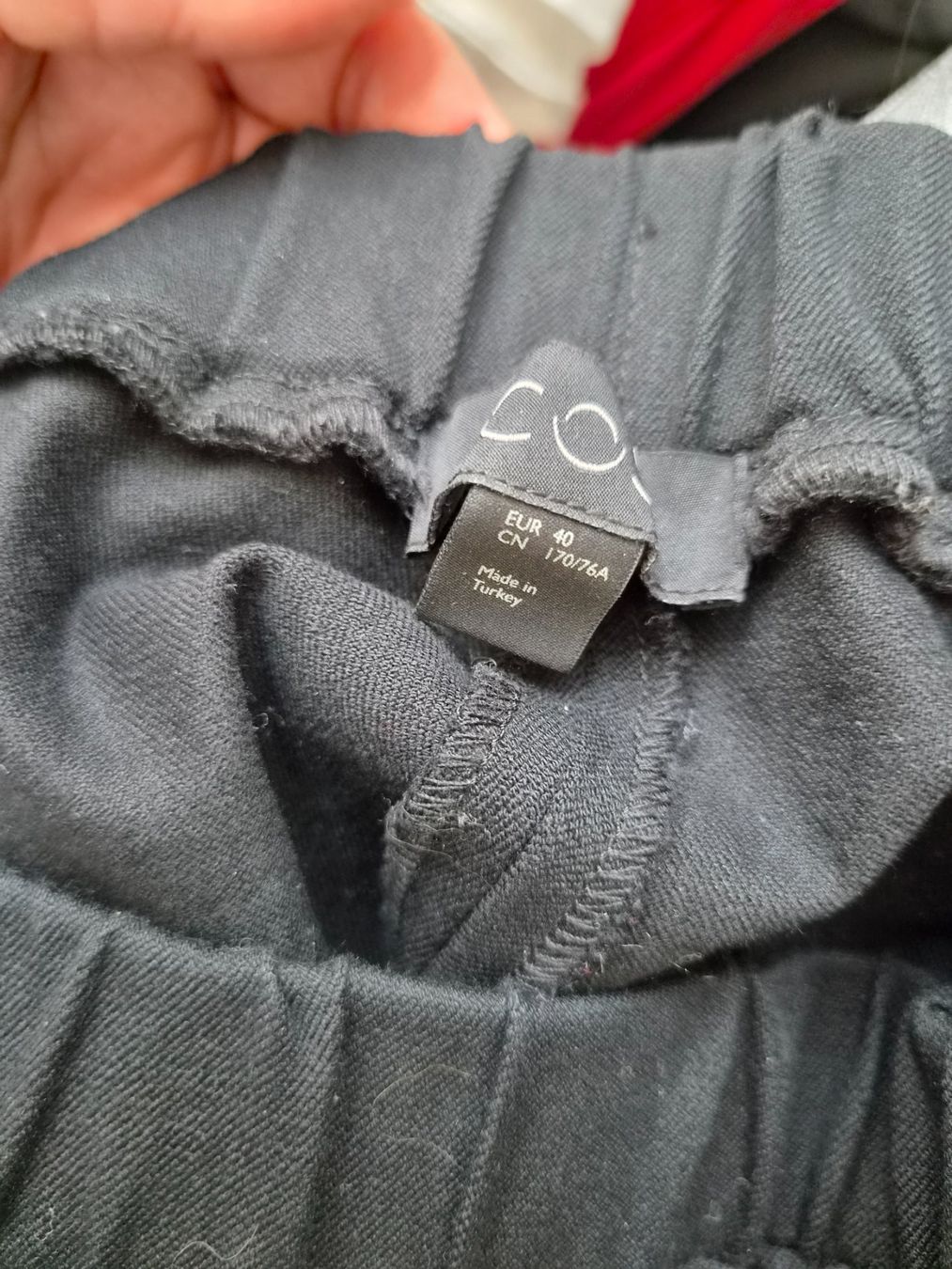 Cos Pantaloni: COS schöne Hose Gr. 40 – Usato da Frenkendorf venduto da Chrigeli01 4