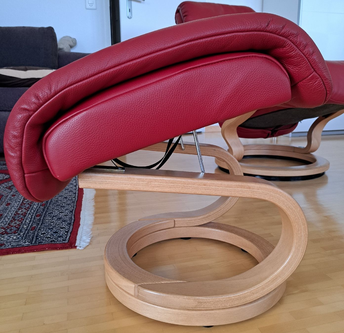 Himolla Sessel: Relax-Sessel mit Hocker von Himolla, top Zustand – Gebraucht aus Steinmaur von WeSy6374 6