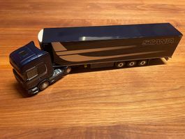 Scania Streamline – Kühl-Sattelzug – Dunkelblau