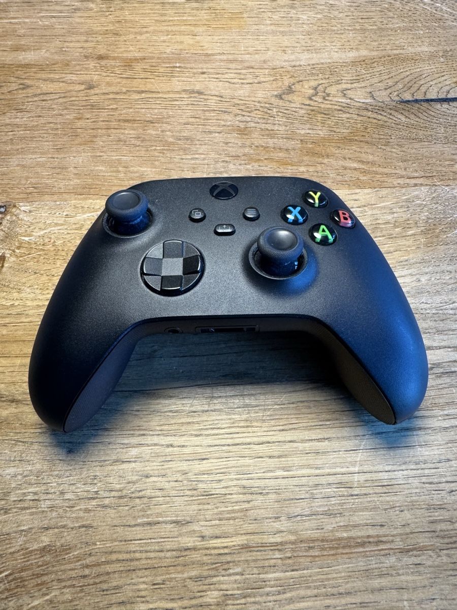 Microsoft Manettes: MICROSOFT Xbox Wireless Controller – D'occasion à Zürich par s0nam 2