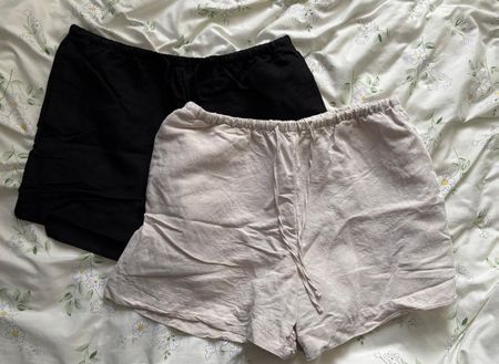 H&M Leinen Shorts, Sommer-Look, Beige und Schwarz, Gr. S