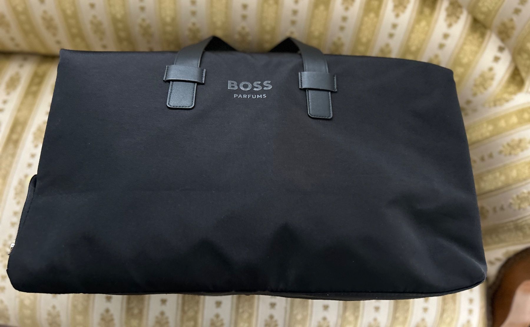 Hugo Boss Borse: BOSS Reisetasche, NEU – Nuovo (secondo la descrizione) da STUDEN BE venduto da SMIROS 5