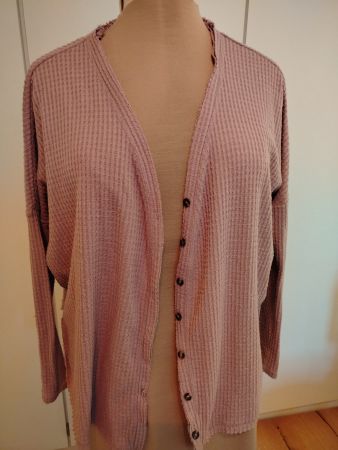 Strickjäckli von Urban Outfitters in Mauve
