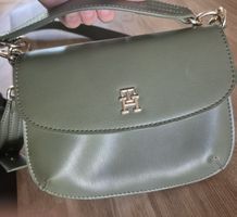 Tommy Hilfiger CHIC CROSSOVER Umhängetasche olive neu