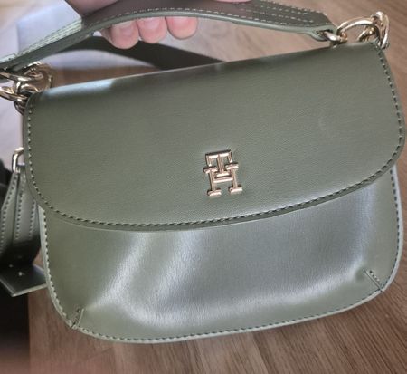 Tommy Hilfiger CHIC CROSSOVER Umhängetasche olive neu
