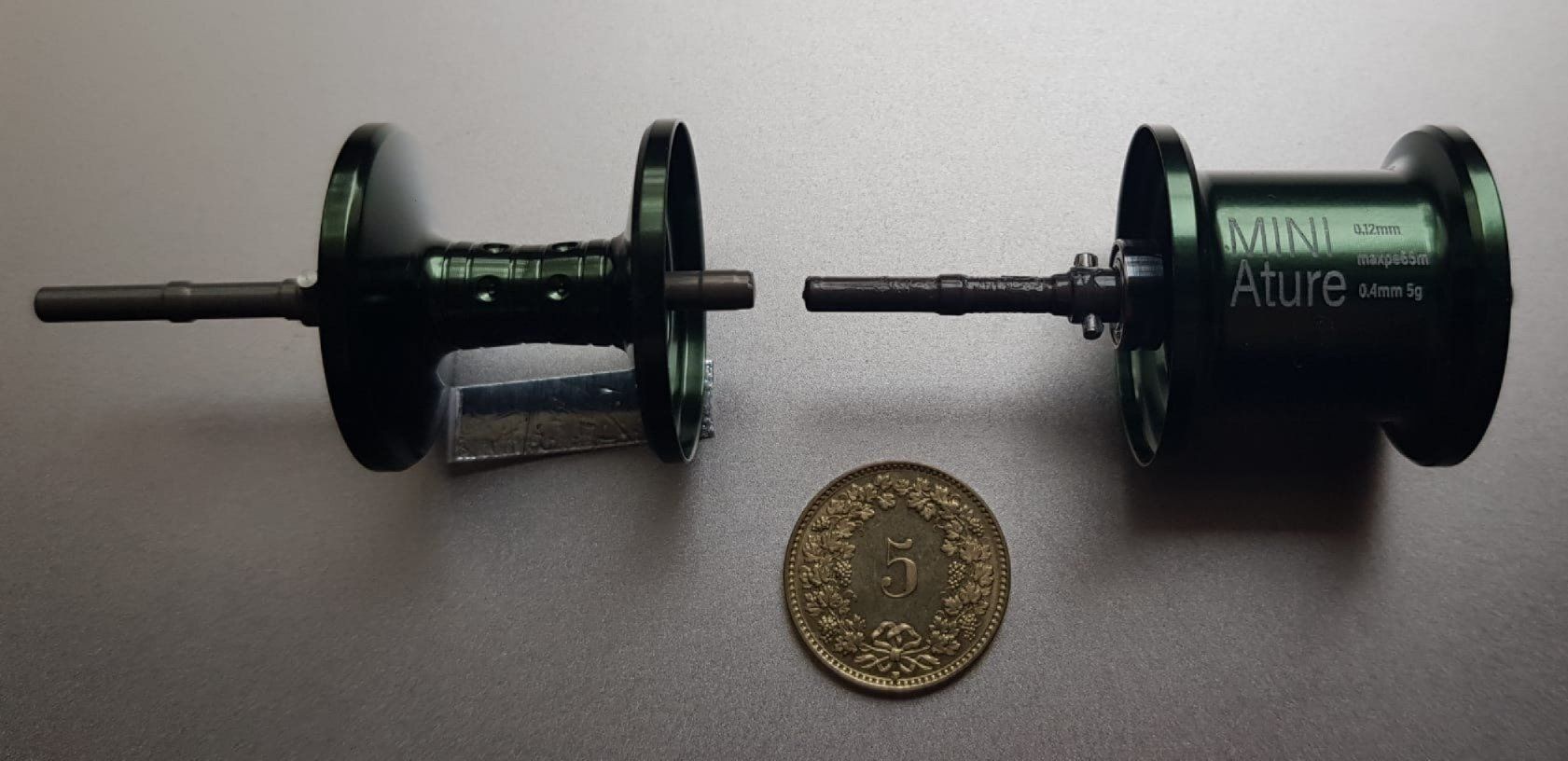Tamburi & Mulinelli: Mini moulinet casting (poignée gauche). Neuf – Nuovo e nell'imballaggio originale da Le Brassus venduto da lot_kt22 6