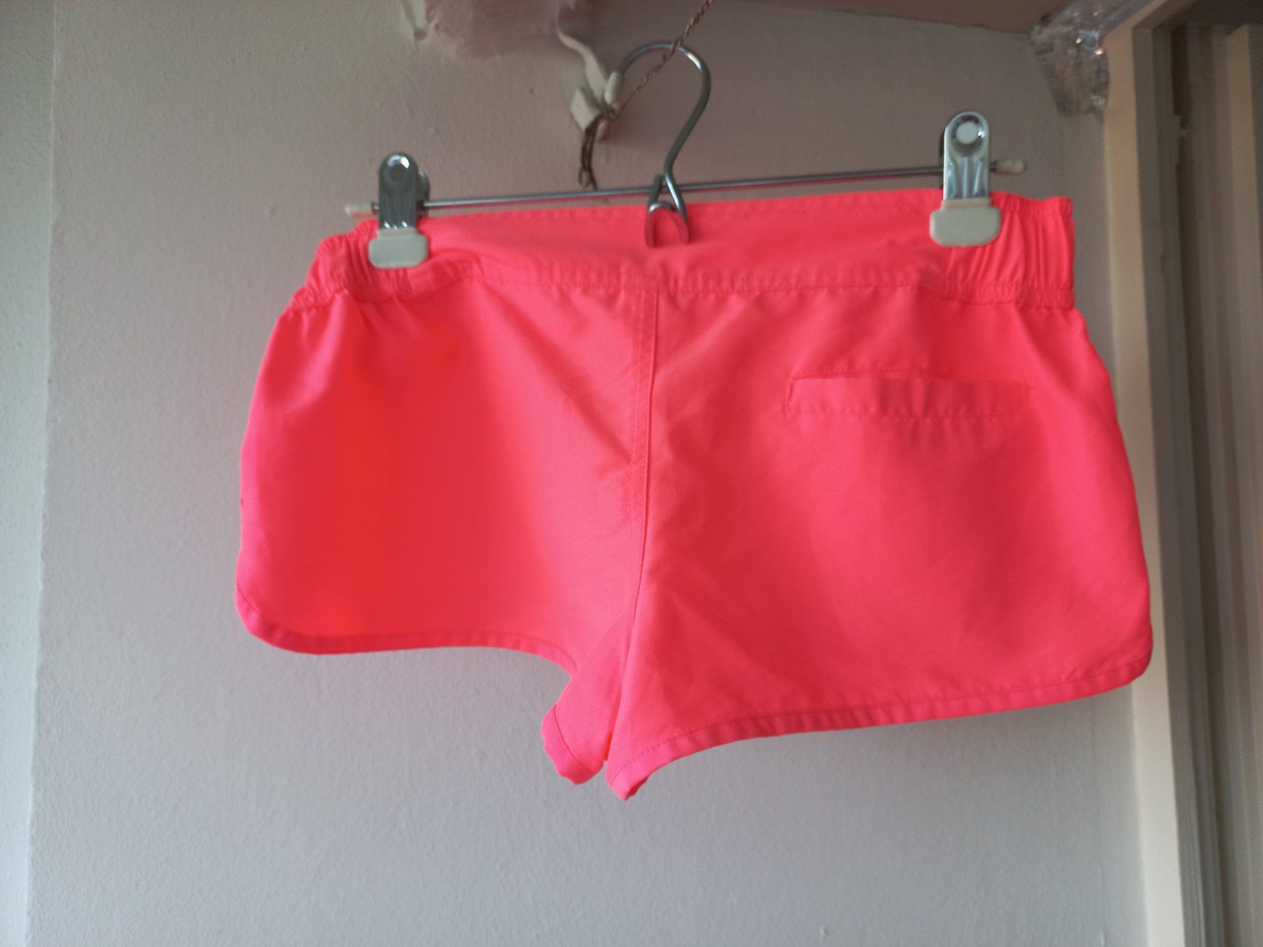 Pantaloni: Short Censored – Usato da Châtelaine venduto da ing_mb6r 1