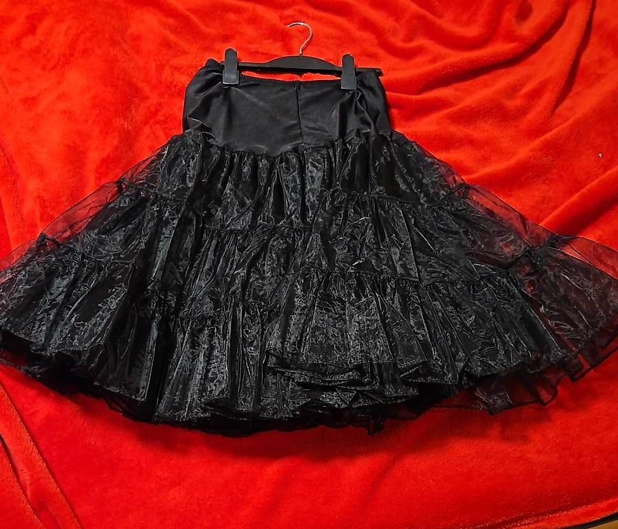 Gonne: Petticoat schwarz Unterrock – Usato da Reinach AG venduto da des_des