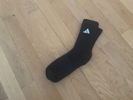 Chaussettes ADIDAS (43/46) 👮‍♂️