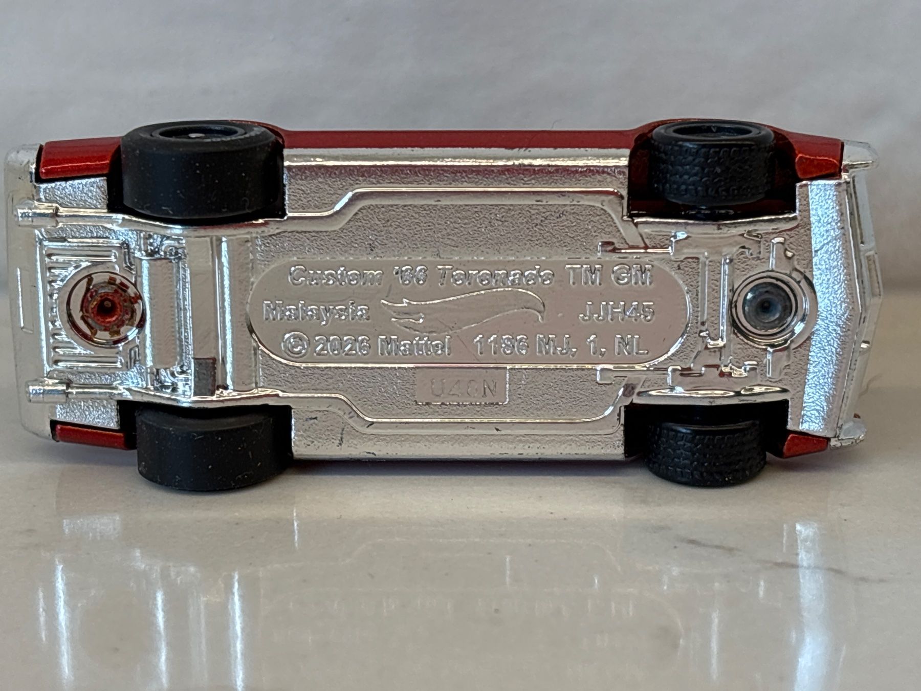 Hot Wheels Modellini d'auto: Hotwheels custom Toronado test usine 1/64 – Nuovo (secondo la descrizione) da Gollion venduto da Hampton 2