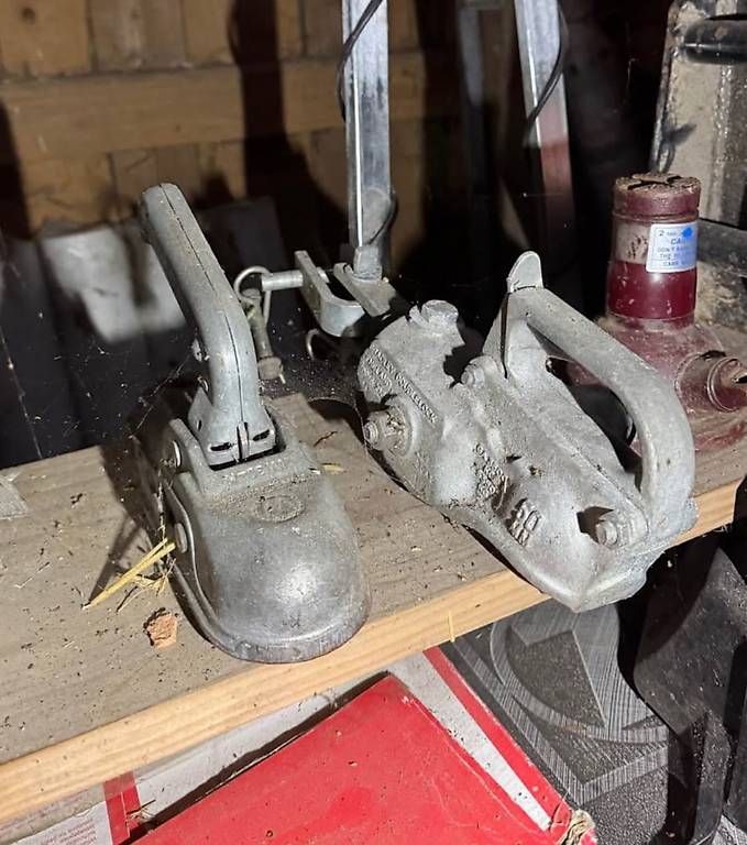 Tutti pezzi di ricambio auto: 2 têtes de d?attelage – Usato da Lentigny venduto da EcuProd1