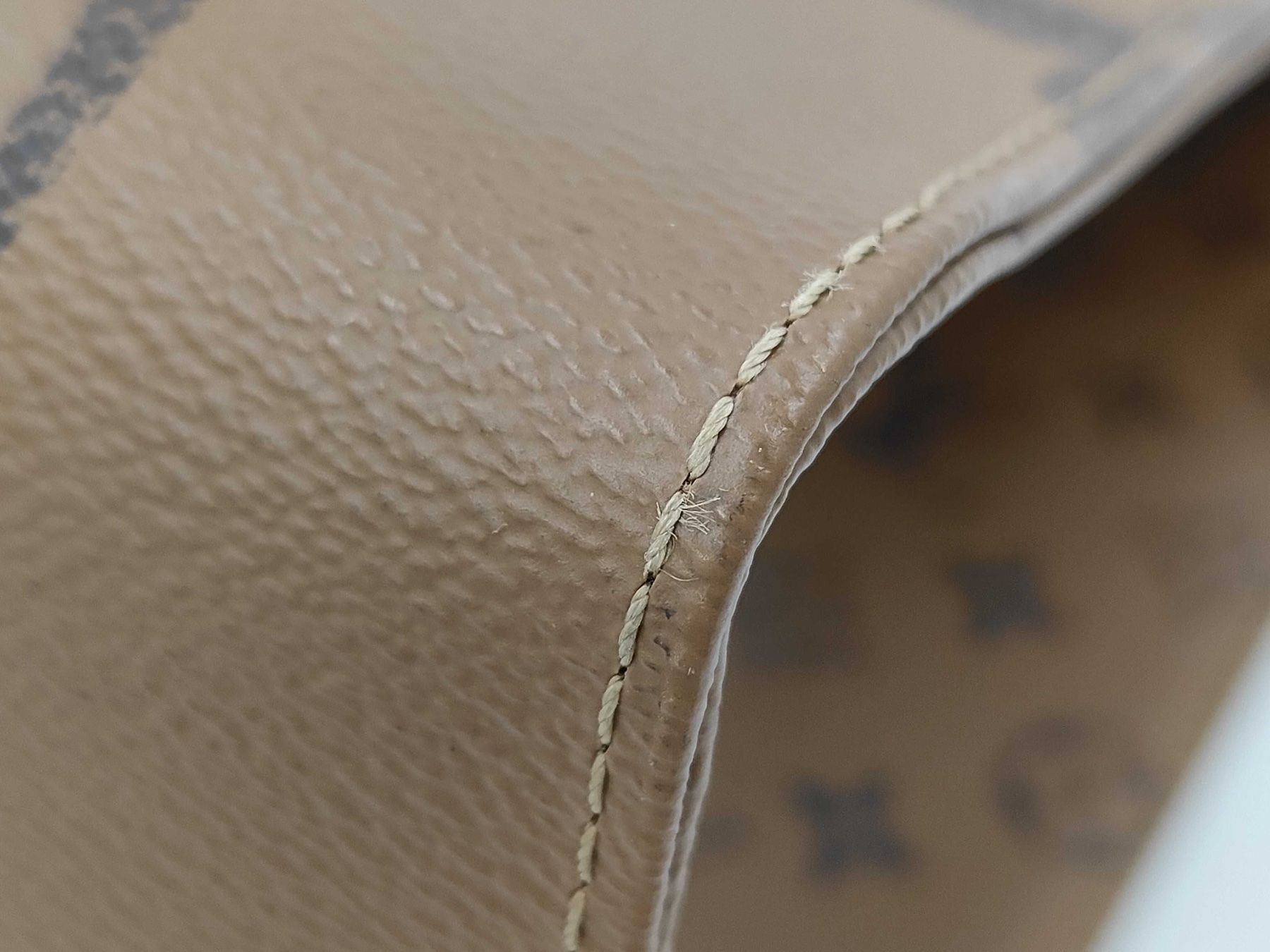 Louis Vuitton Borse da donna: Louis Vuitton OnTheGo GM Giant Monogram Reverse – Nuovo (secondo la descrizione) da St. Gallen venduto da Love_Luxury 5