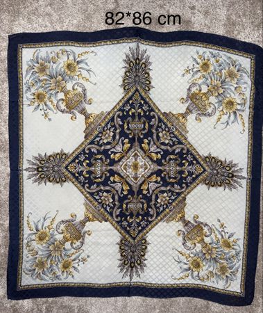 Foulard  Picana Paris en soie – 82 x 86 cm