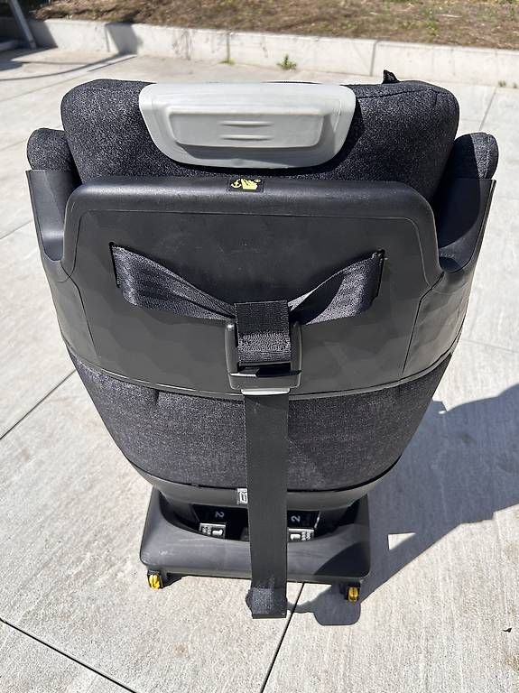 Seggiolini per auto: Maxi così Titan Pro – Usato da Disentis/Mustér venduto da soeni6 1