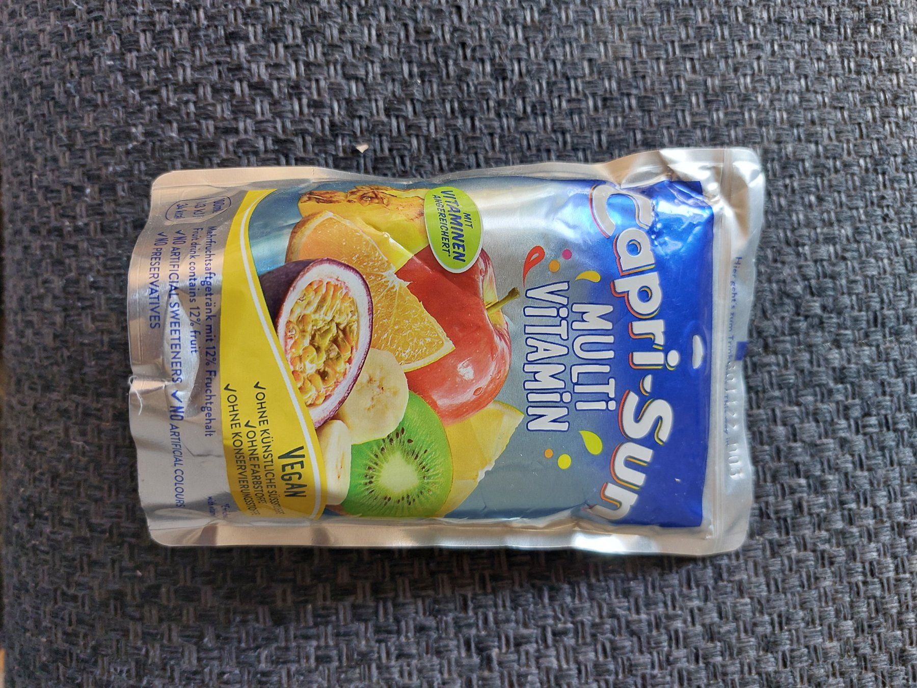 Lebensmittel & Spezialitäten: Capri-Sun mit Plastik Strohhalm – Neu und originalverpackt aus Gwatt (Thun) von B.D.999