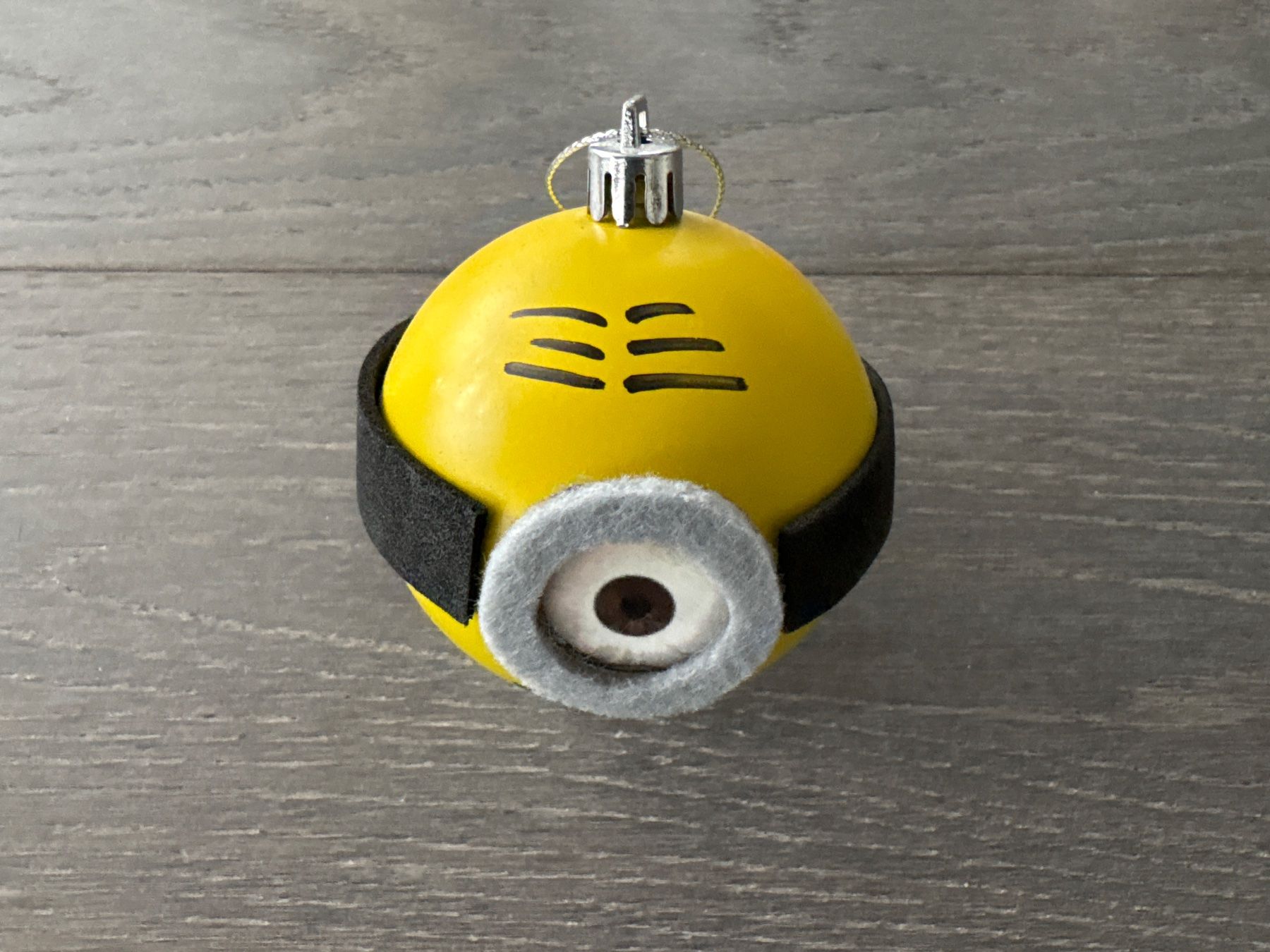 BD: Minions Christbaumkugel – D'occasion à Hünenberg par Betsch1 1