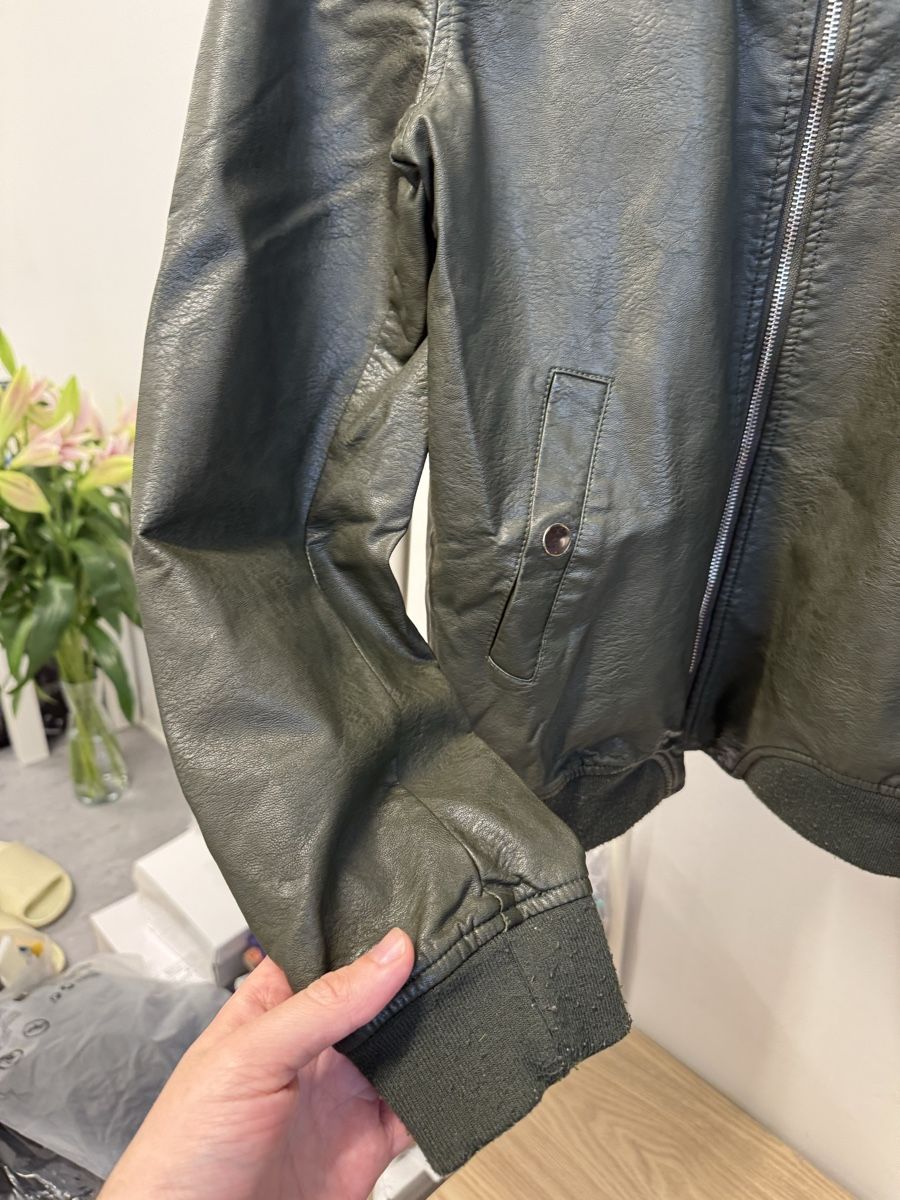 Jacken: Bomberjacke Kunstleder Olive Vintage L – Gebraucht aus Effretikon von rus_2l2p 2