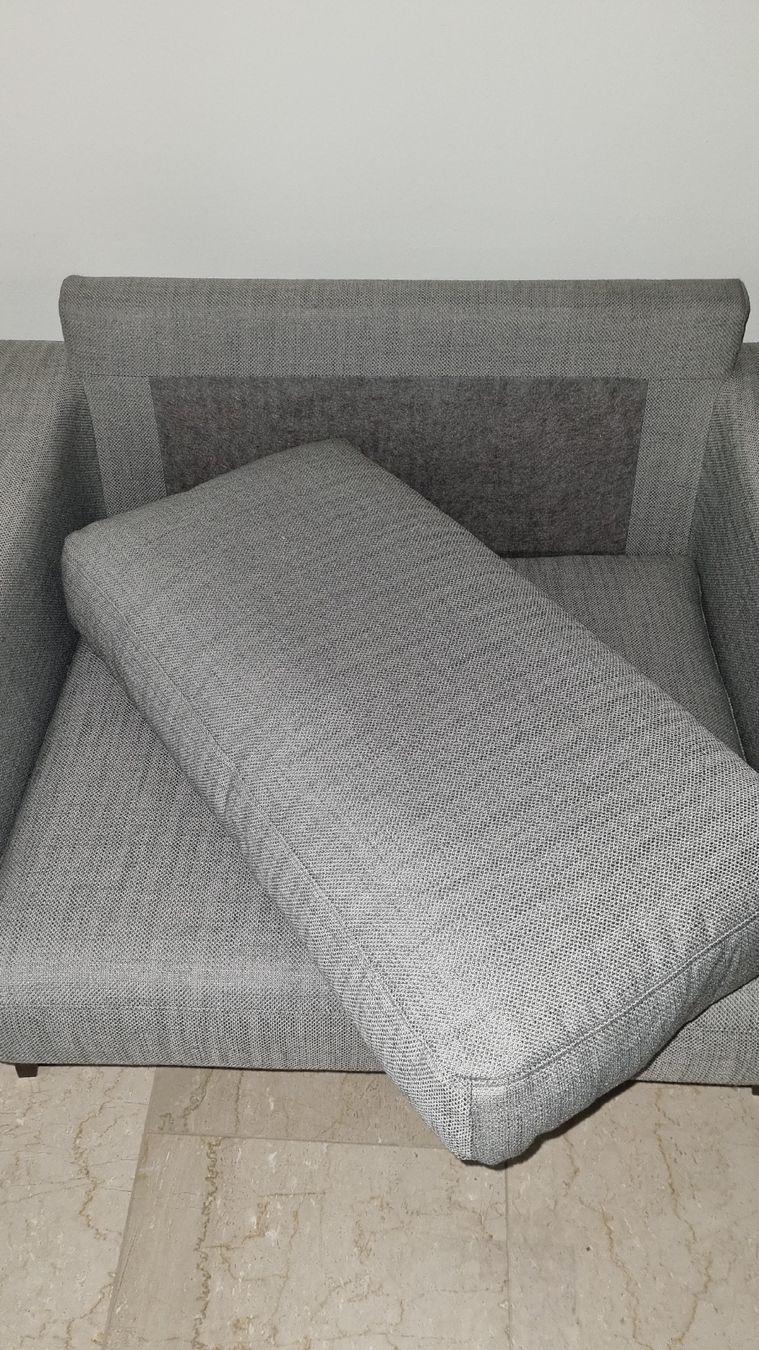 Micasa Poltrone: Modernes Sofa, 2-Sitzer, grau, top Zustand – Nuovo (secondo la descrizione) da Uebeschi venduto da bal_8g5n 3