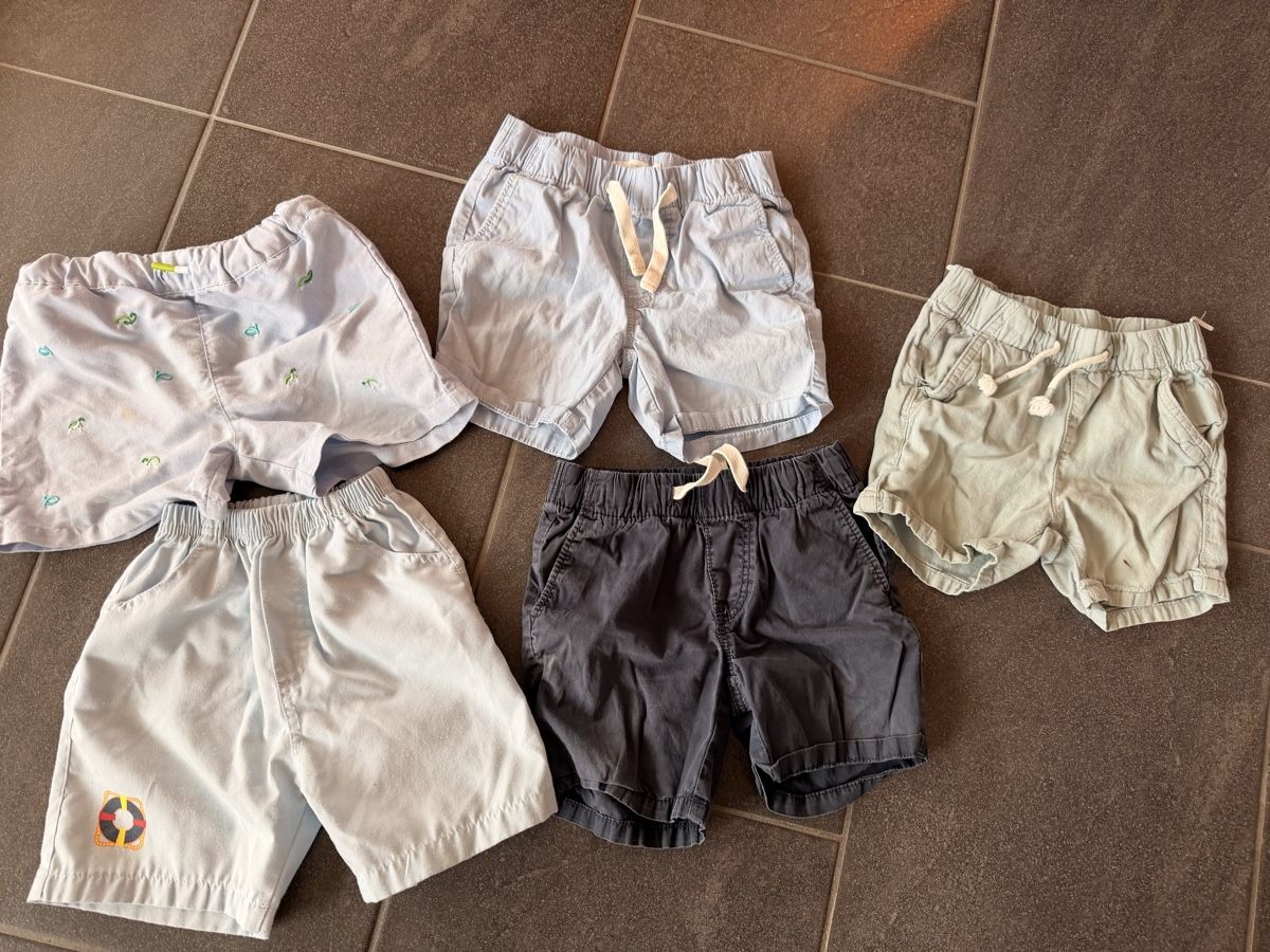 Lotti & Set di vestiti: Kleiderpaket Jungs Grösse 92 – Usato da Hombrechtikon venduto da winterhaesli 6