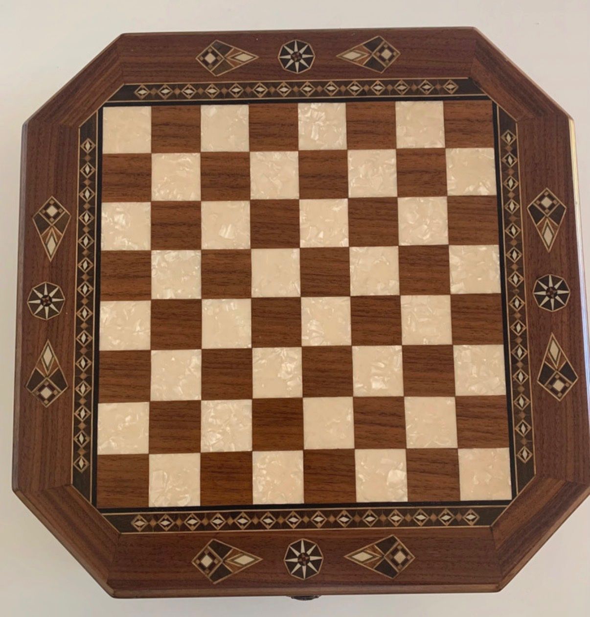 Giochi: Échecs Helena Wood Art bois incrusté – Usato da Froideville venduto da vin_ynl9