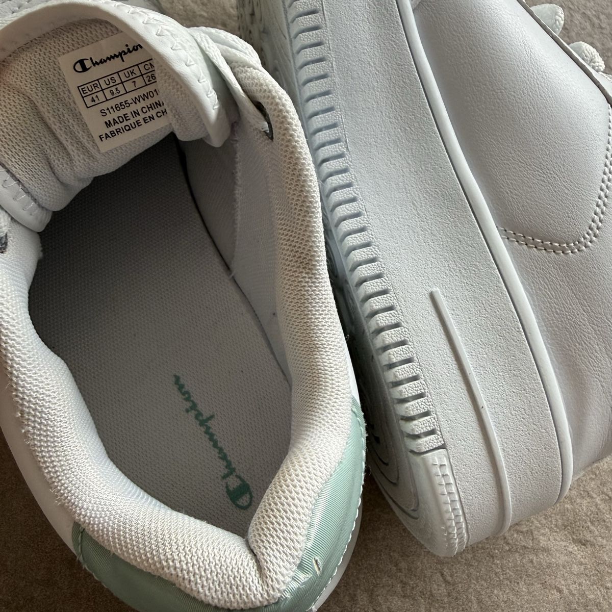 Champion Scarpe da donna: White Champion Platform Sneakers Size 41  – Usato da Boswil venduto da hey.itsme 5