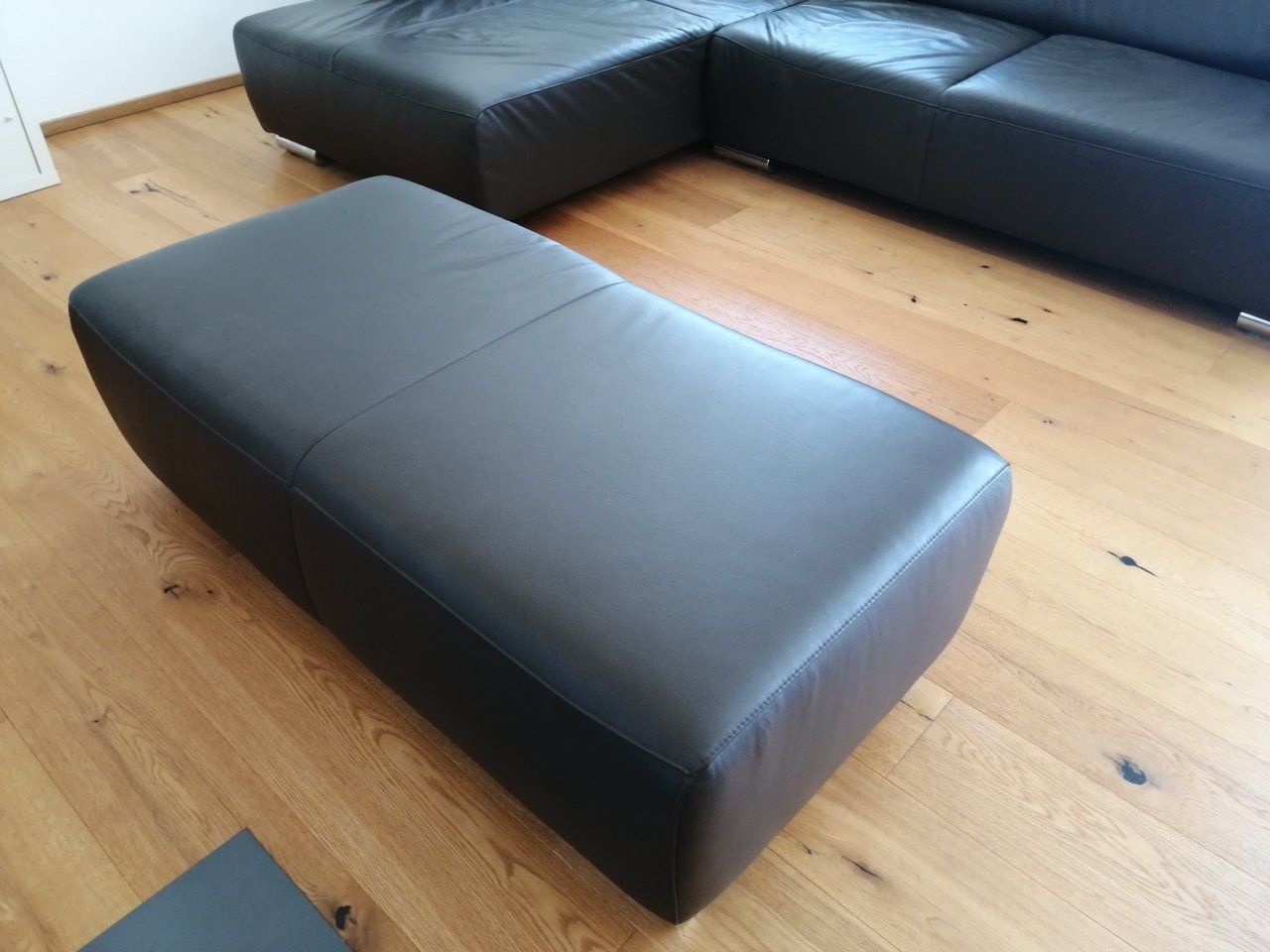 Divani: Ledersofa mit Hocker – Usato da Zetzwil venduto da TomMustang 4