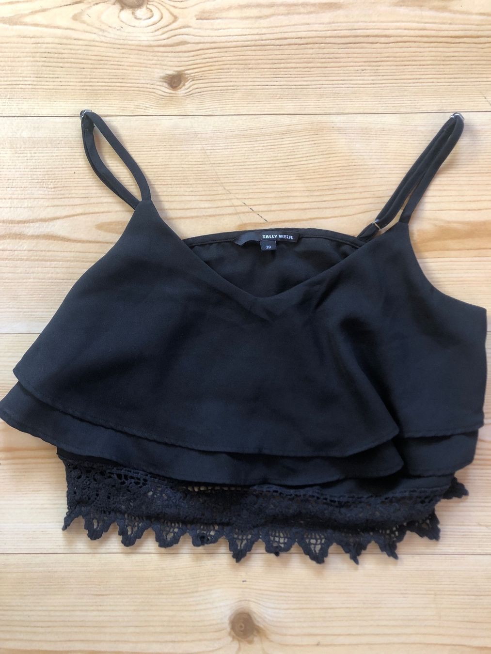 Tally Weijl Top: Top noir – Usato da Bulle venduto da sop_ct6x 1