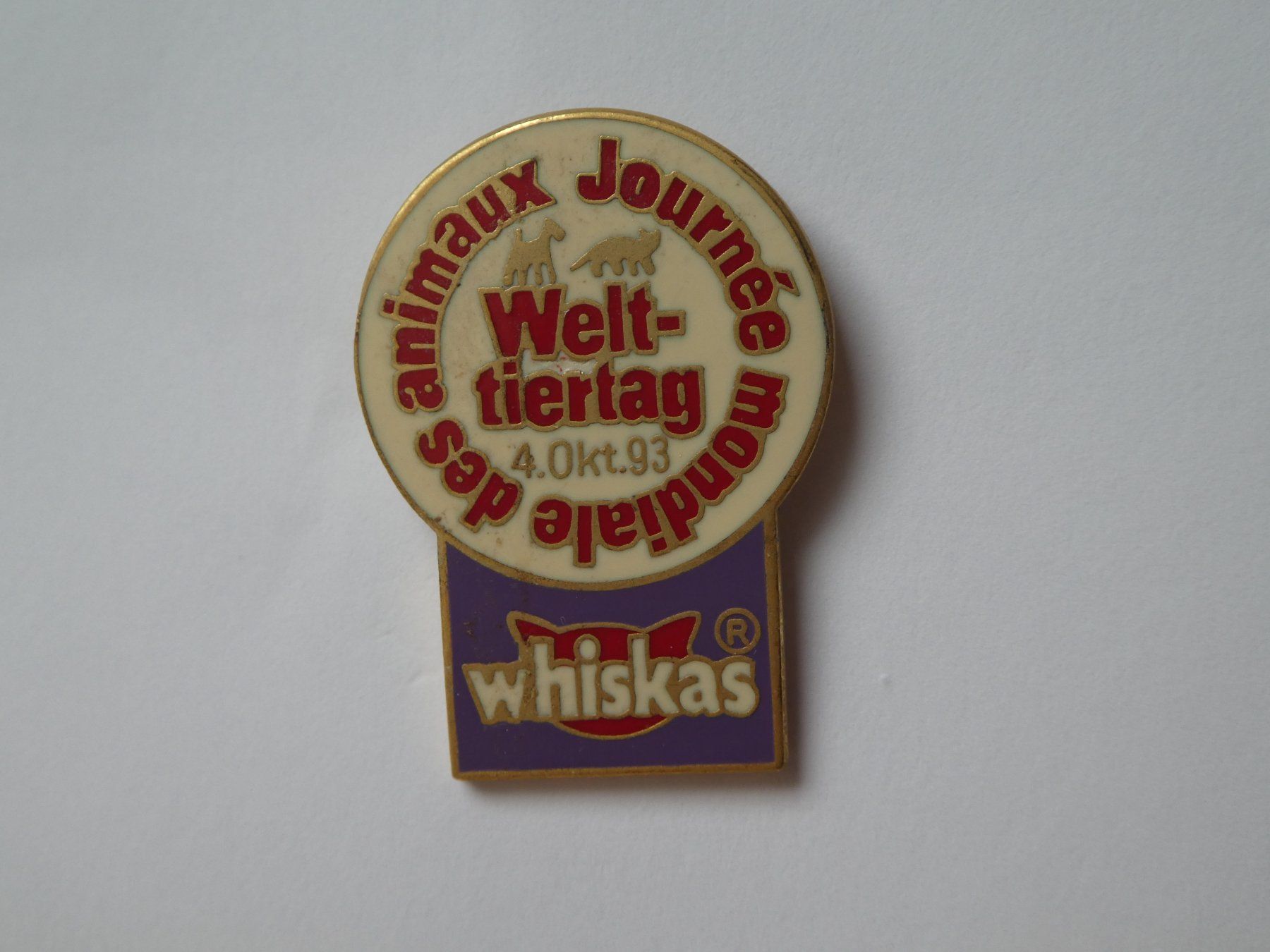 Plaketten & Abzeichen: Pin Whiskas, Welttiertag 4.Okt.1993. – Gebraucht aus Andelfingen von Annegret06