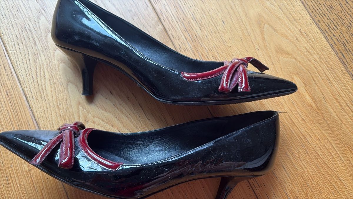 Prada Chaussures femmes: Escarpins Prada  – D'occasion à Montreux par princessleia 1